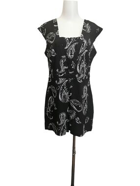 🐝Black Paisley Print Sleeveless Romper